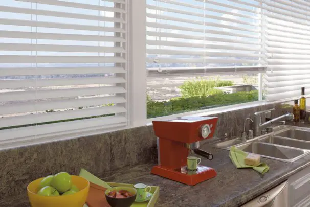 Everwood Horizontal Blinds