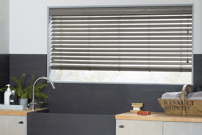 Everwood Horizontal Blinds