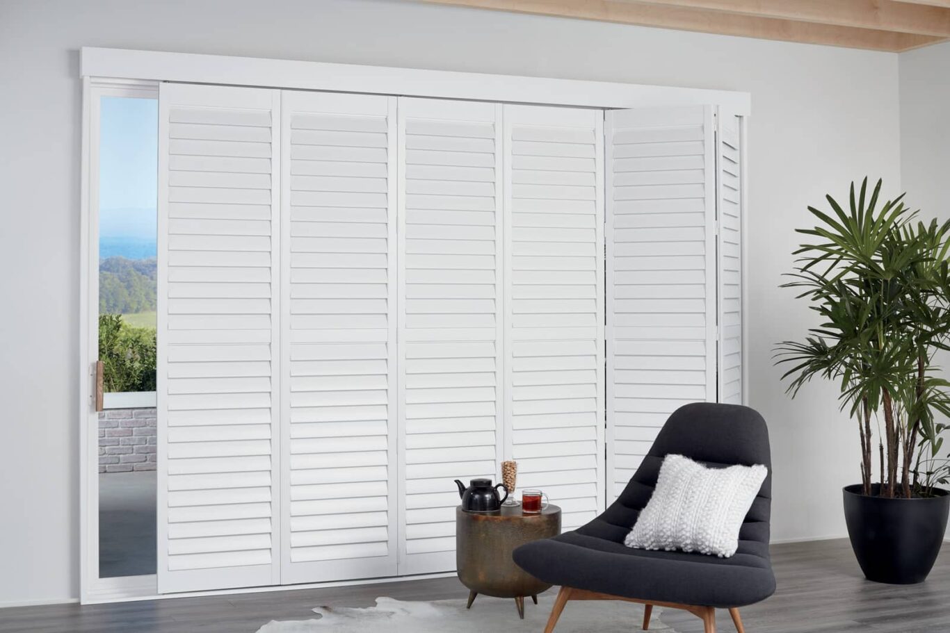 NewStyle® Hybrid Shutters